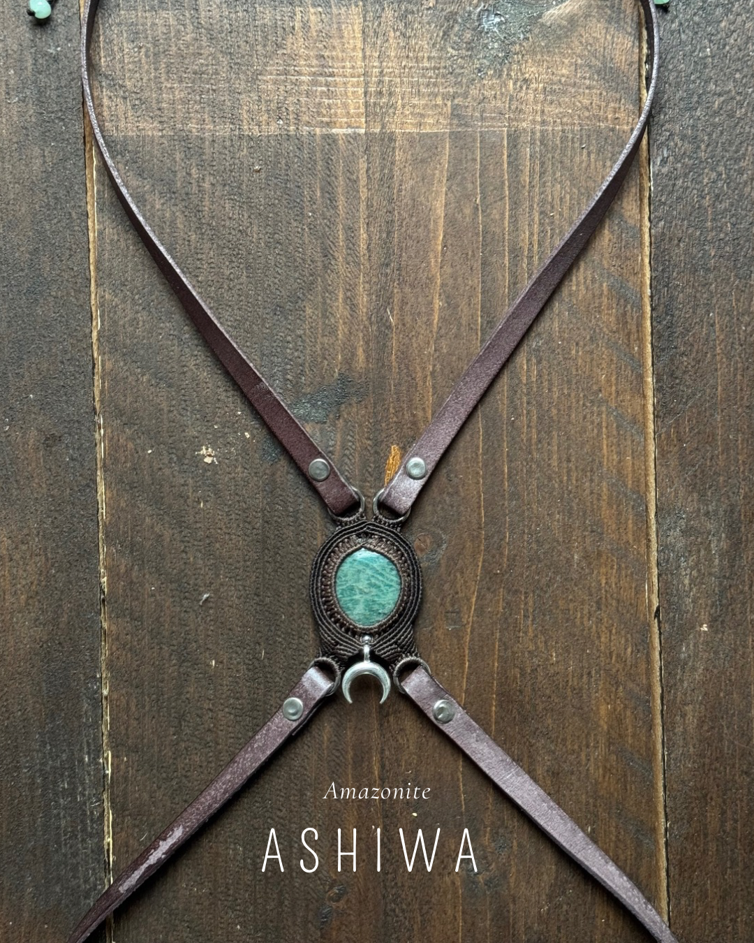 BIJOU DE CORPS & HARNAIS EN CUIR  JUUN BY YONA - UNE CRÉATION UNIQUE, COMME VOUS