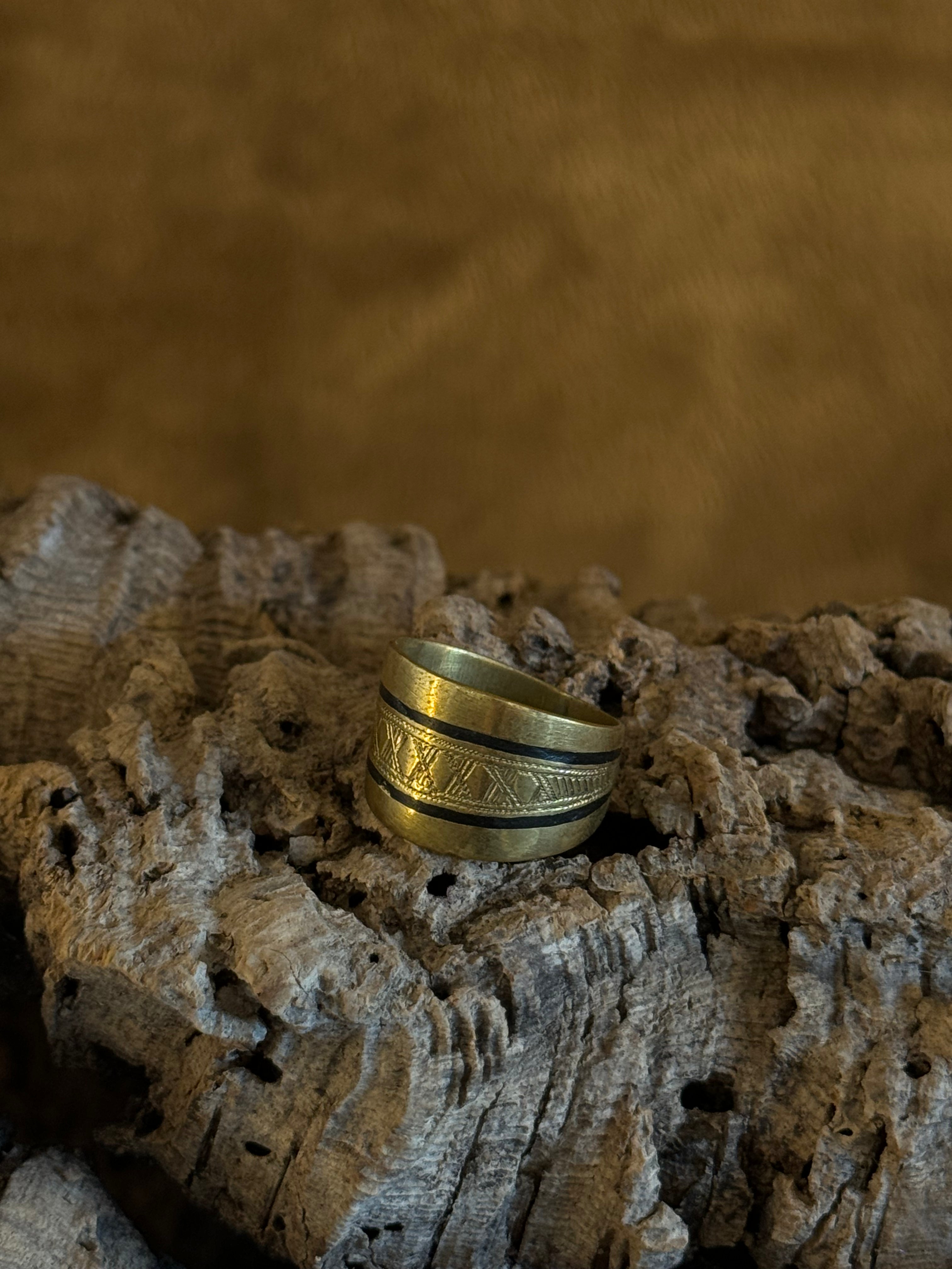 Bague en laiton - Taille 59 euro.